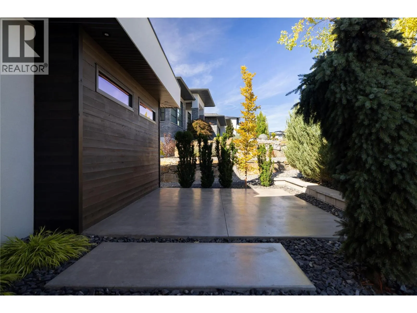 3301 Vineyard View Drive