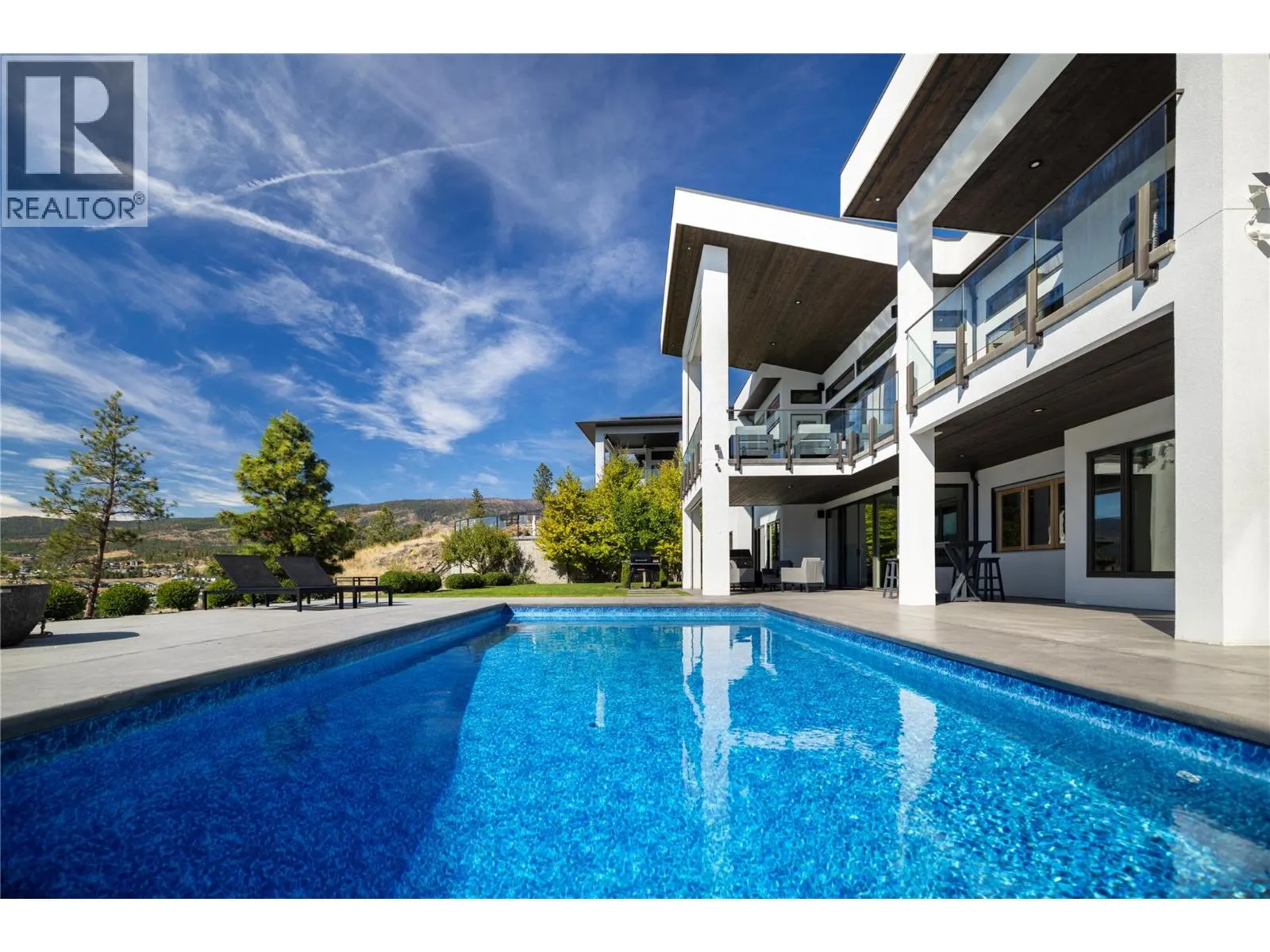 3301 Vineyard View Drive