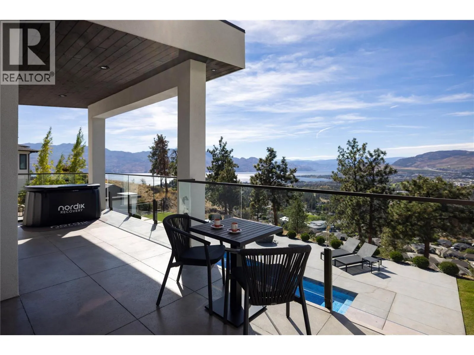 3301 Vineyard View Drive