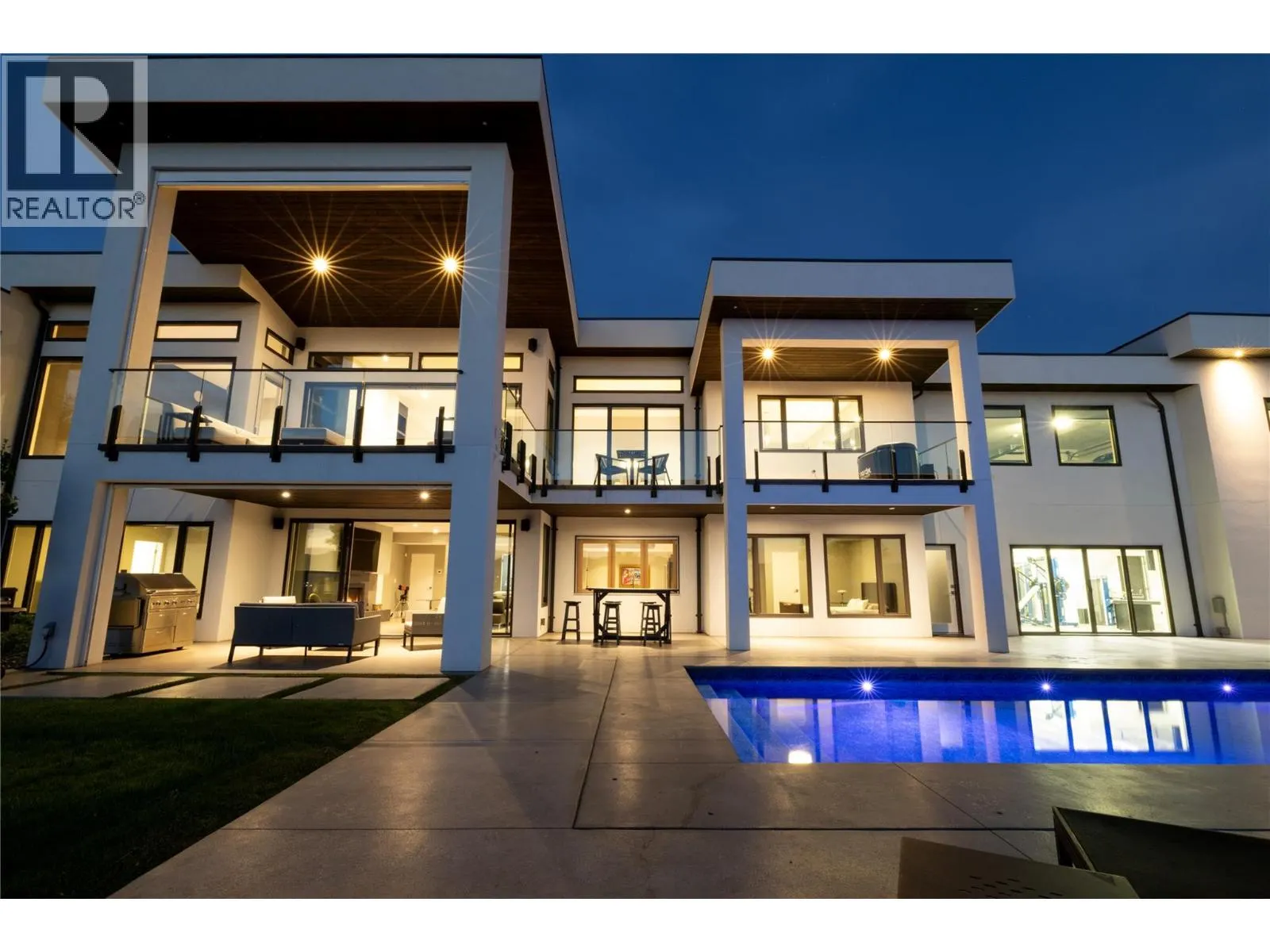 3301 Vineyard View Drive