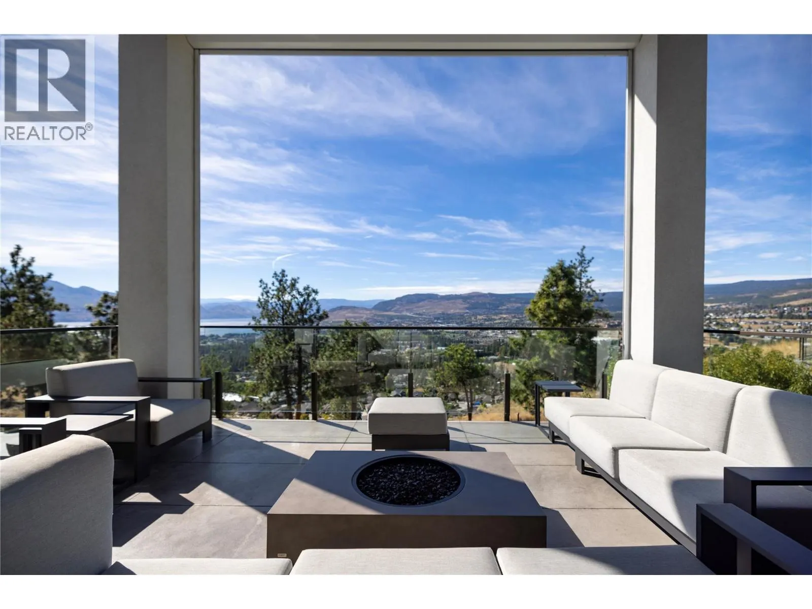 3301 Vineyard View Drive