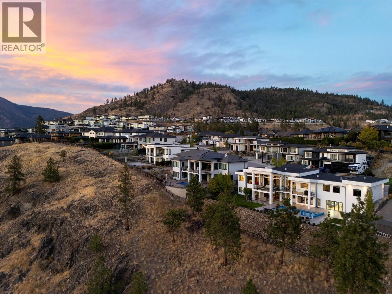 3301 Vineyard View Drive