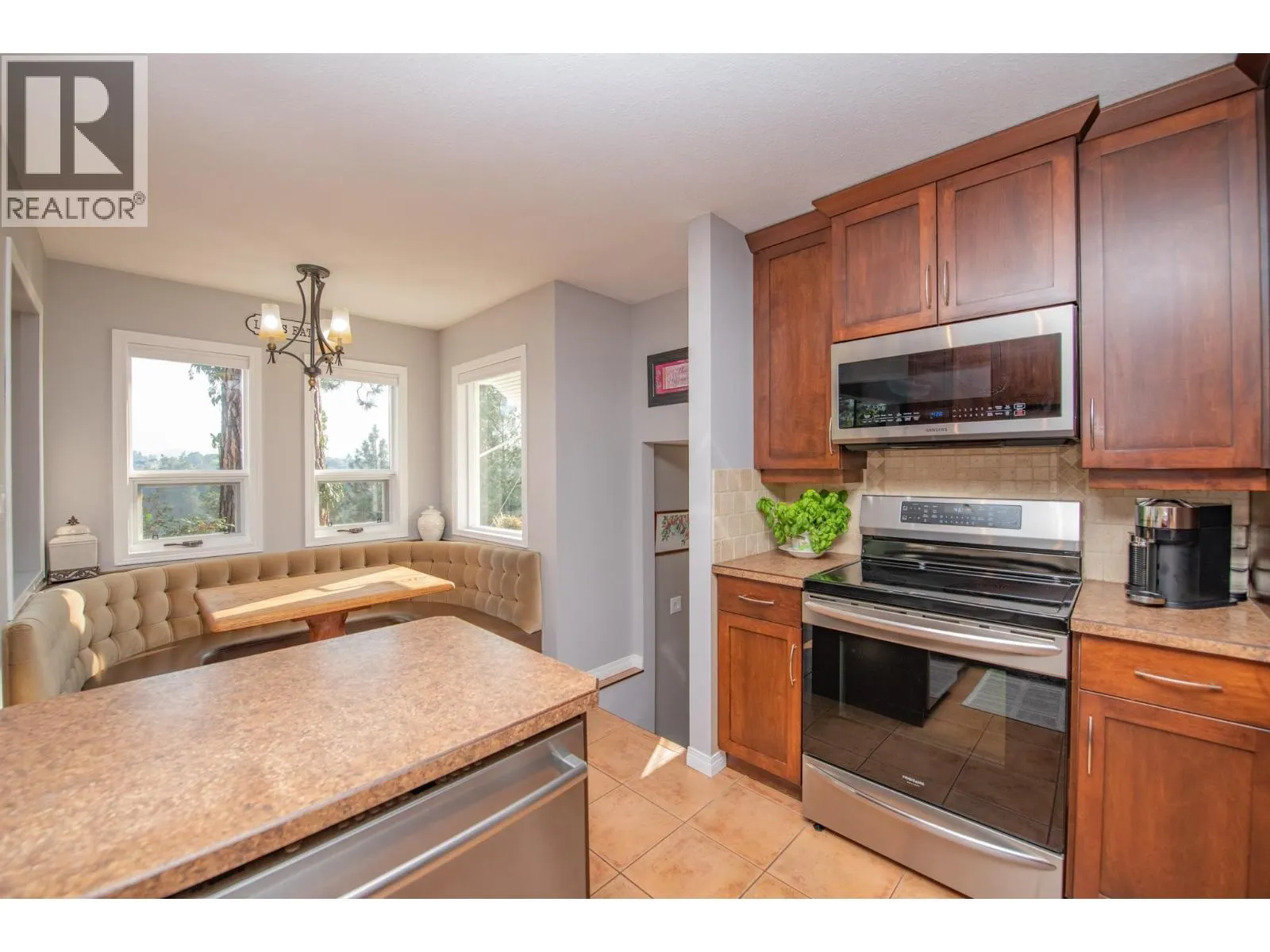 5290 Silver Star Road