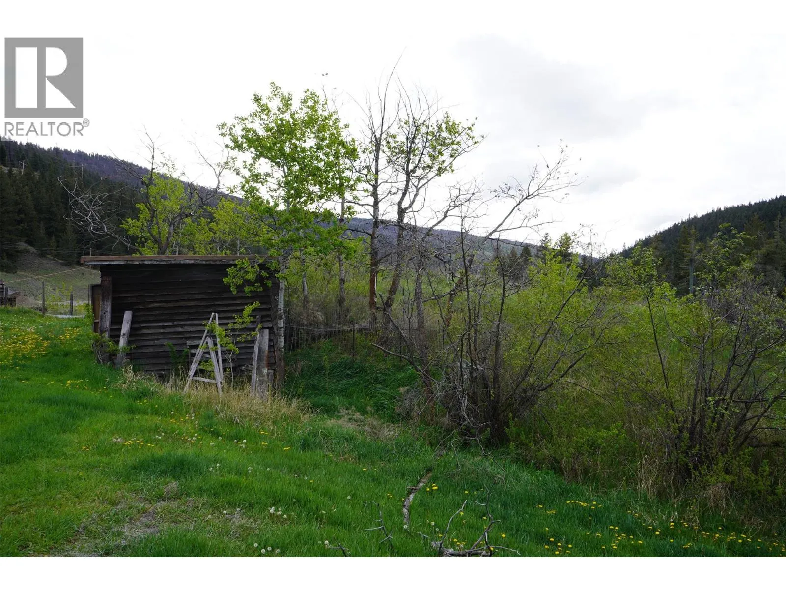 6805 CARIBOO  97 Highway