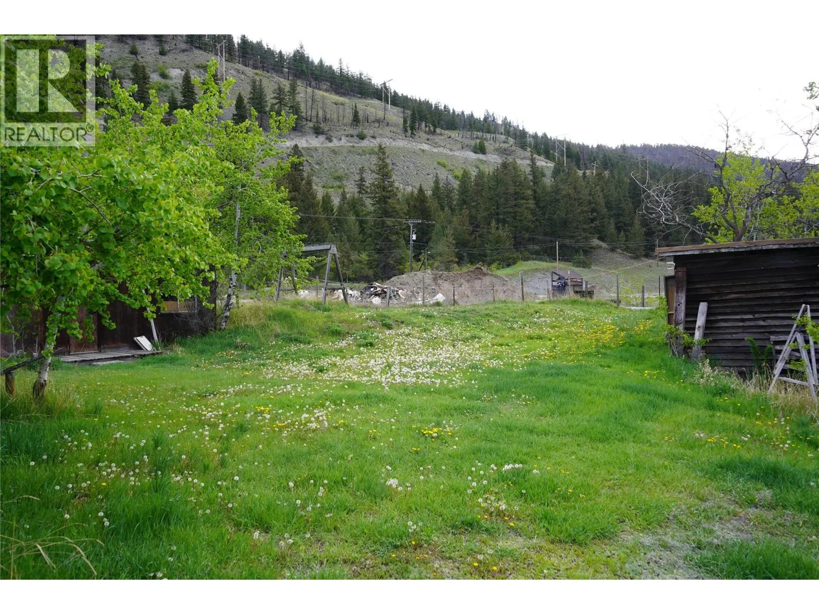 6805 CARIBOO  97 Highway