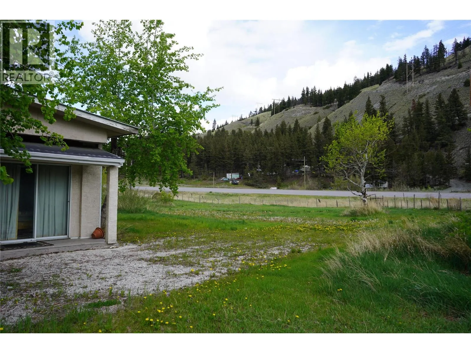 6805 CARIBOO  97 Highway
