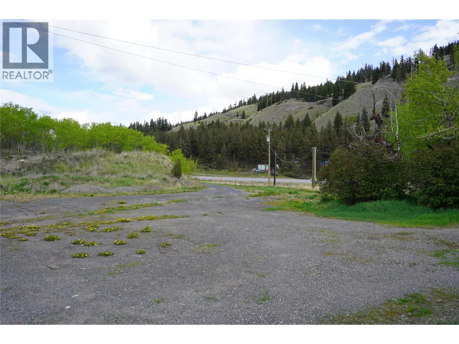 6805 CARIBOO  97 Highway