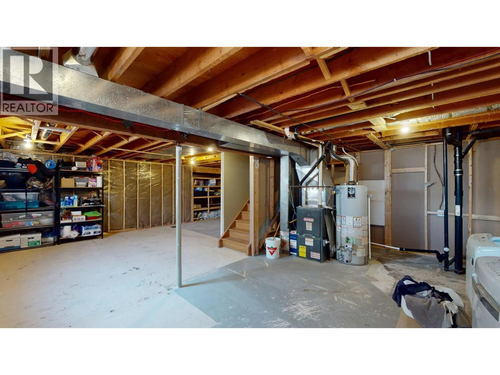 2201 ALMOND Street