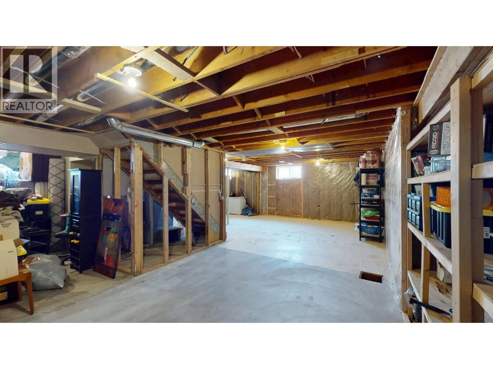 2201 ALMOND Street