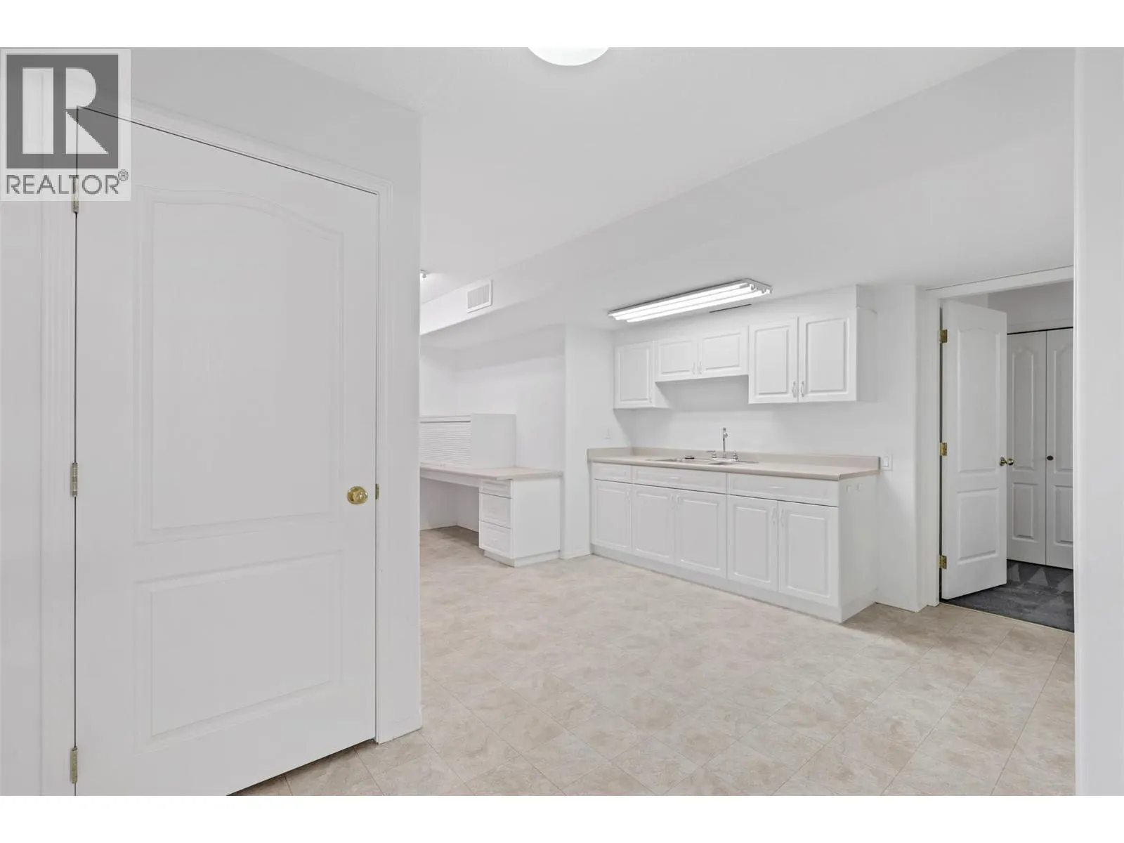 1575 Springhill Drive Unit# 31