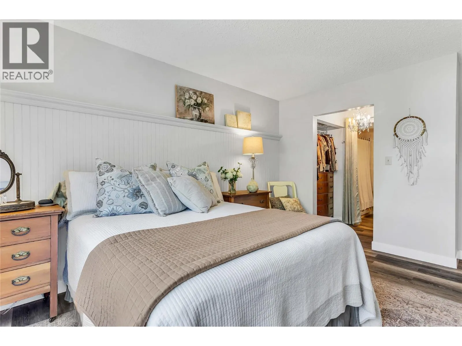 1056 Bernard Avenue Unit# 216