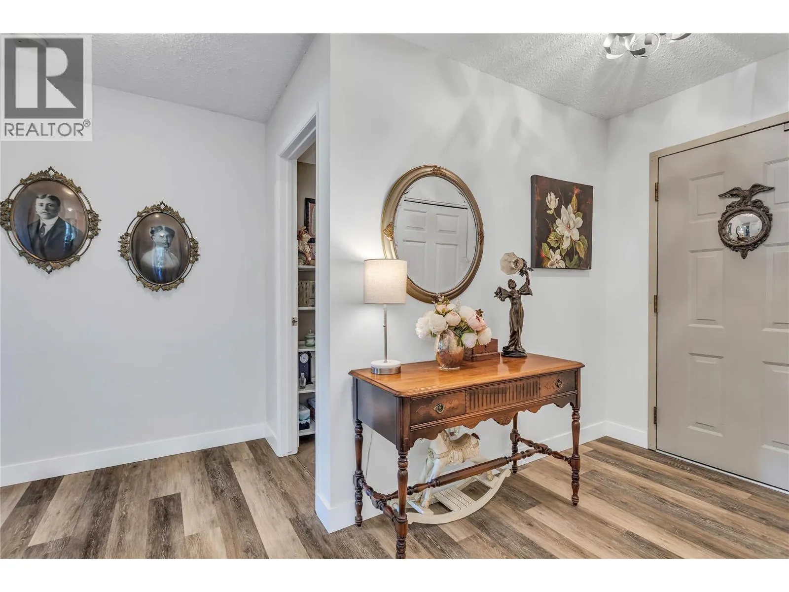 1056 Bernard Avenue Unit# 216