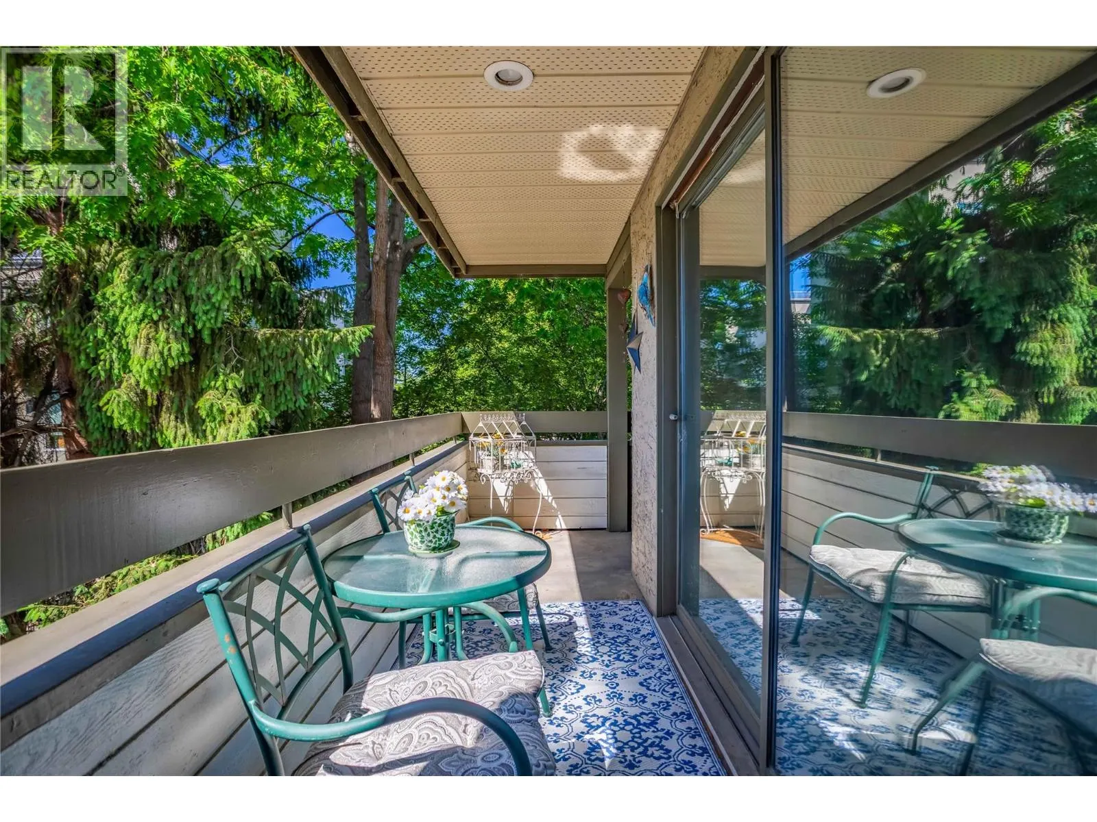 1056 Bernard Avenue Unit# 216