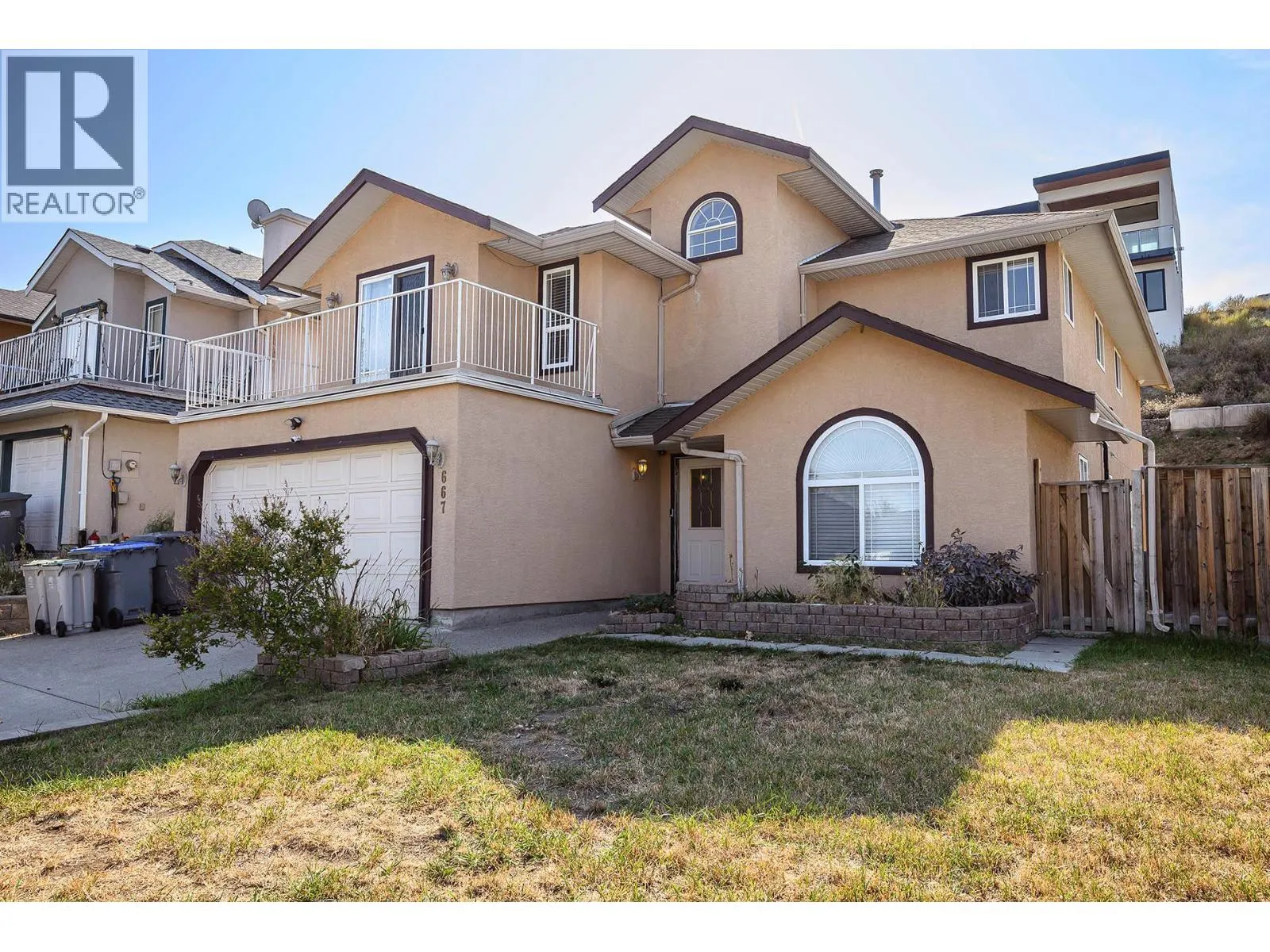 667 DUNROBIN Drive