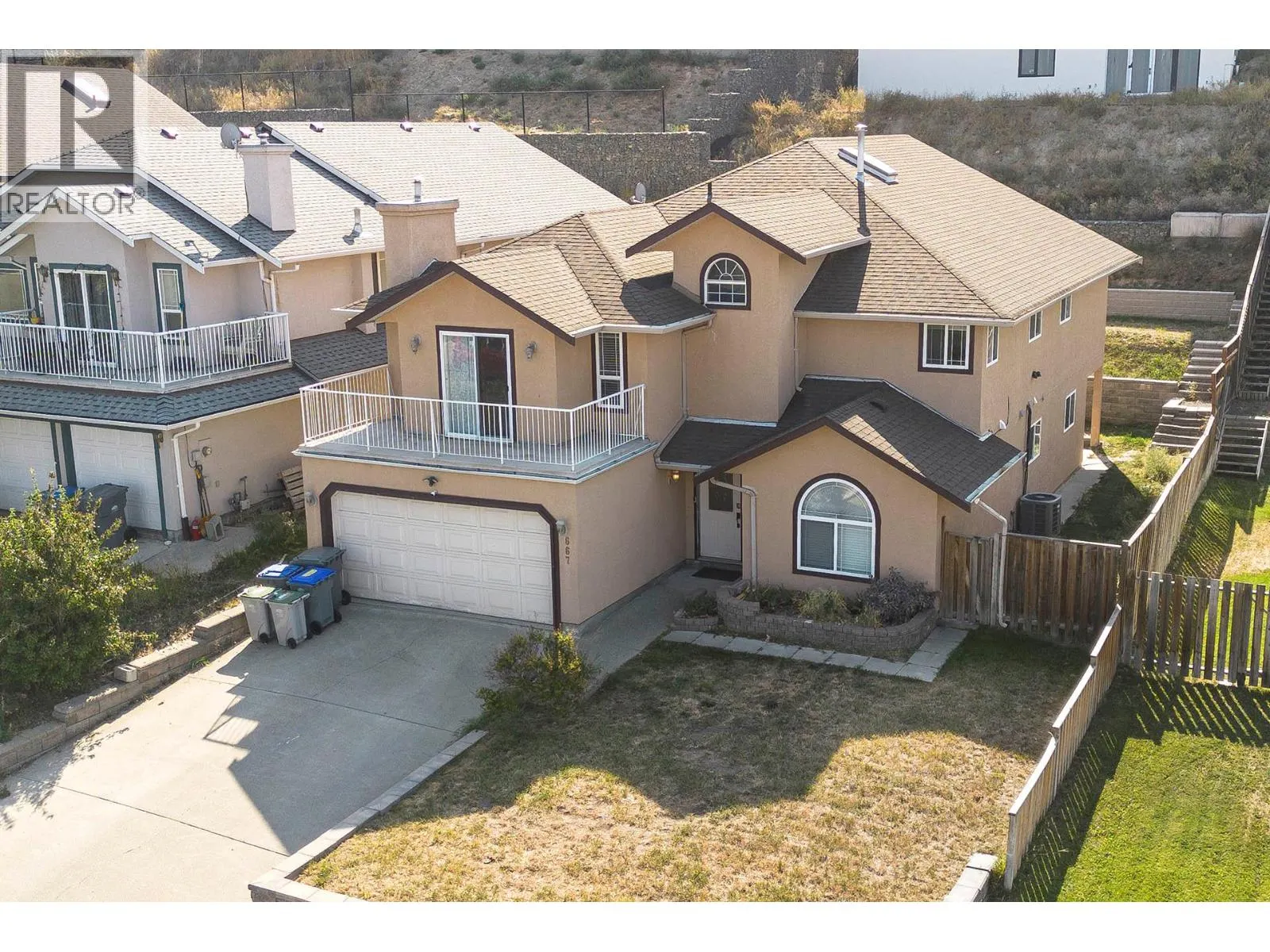 667 DUNROBIN Drive
