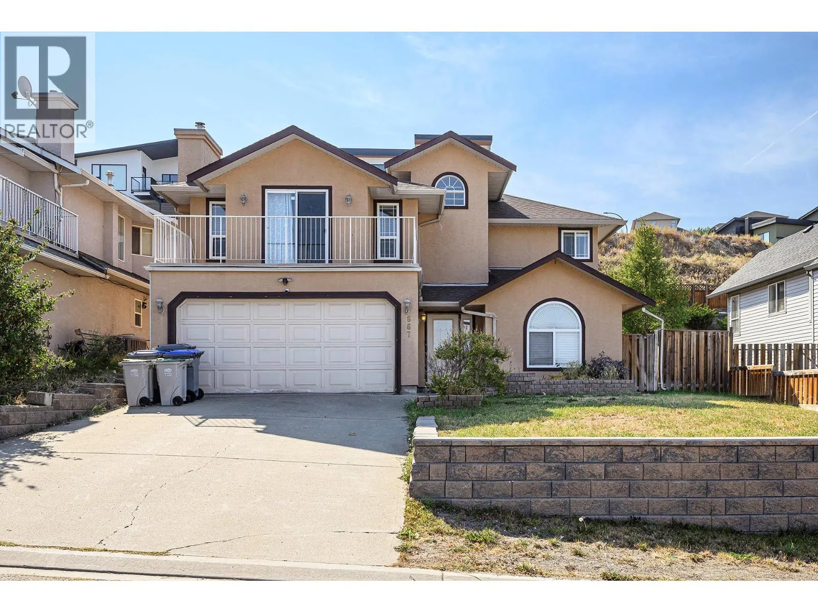 667 DUNROBIN Drive