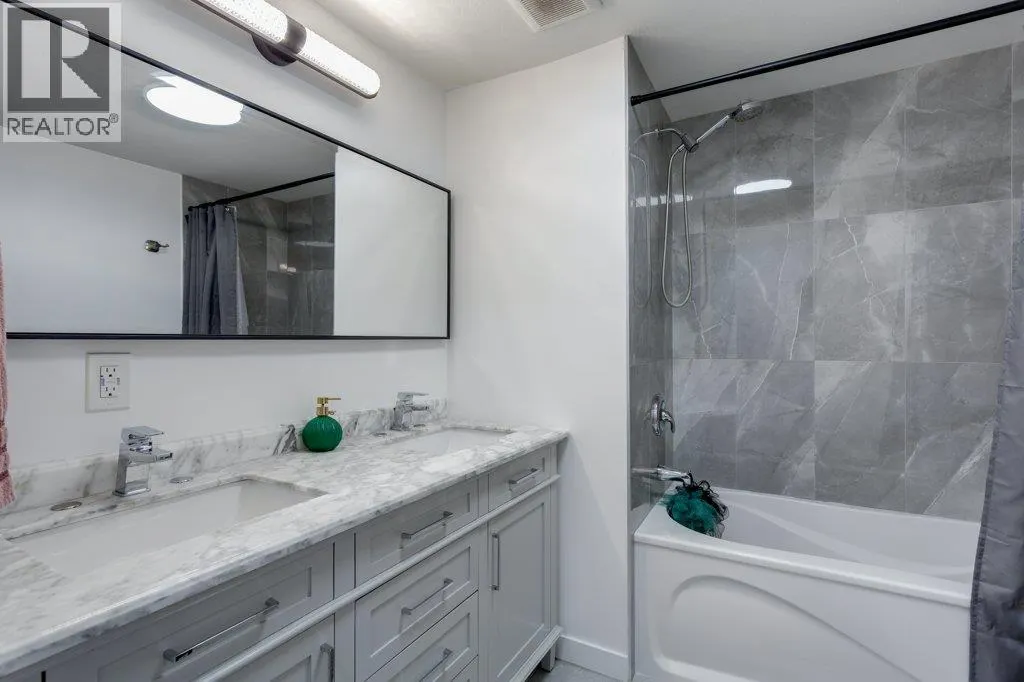 2005 Boucherie Road Unit# 43