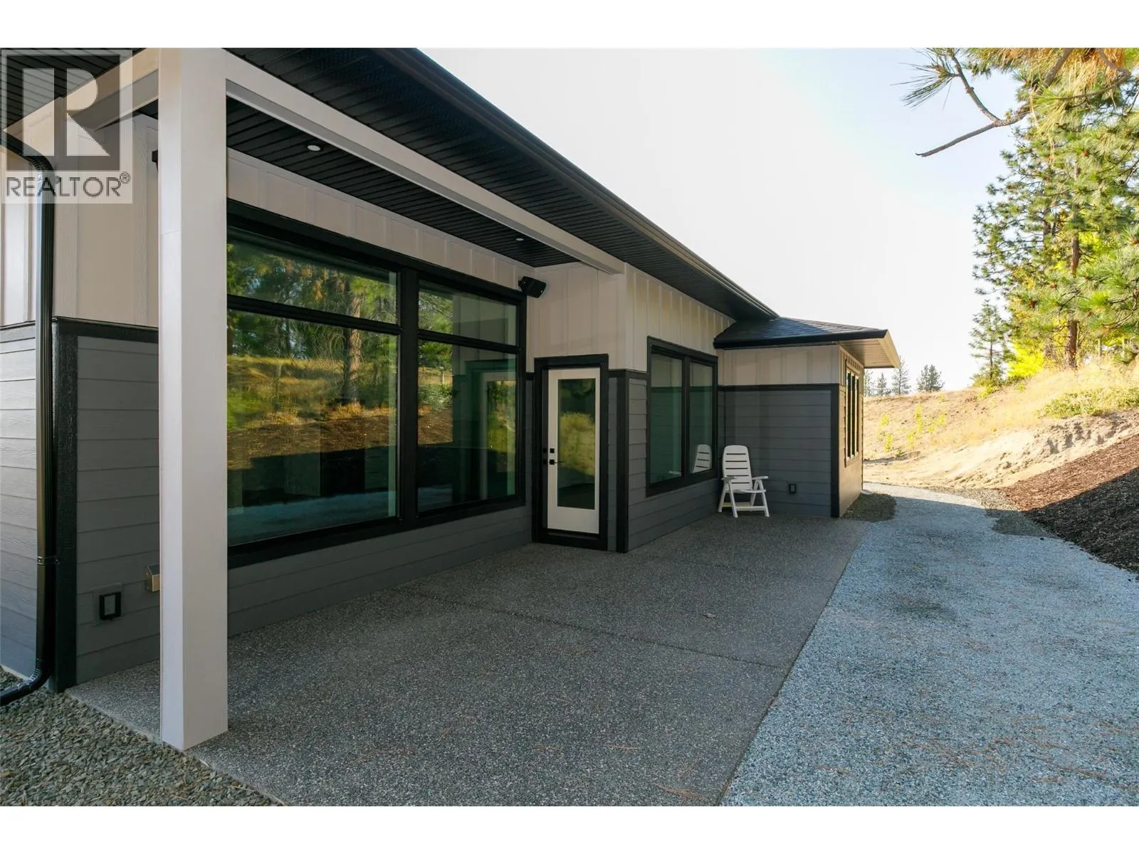 3001 Scenic Ridge Drive
