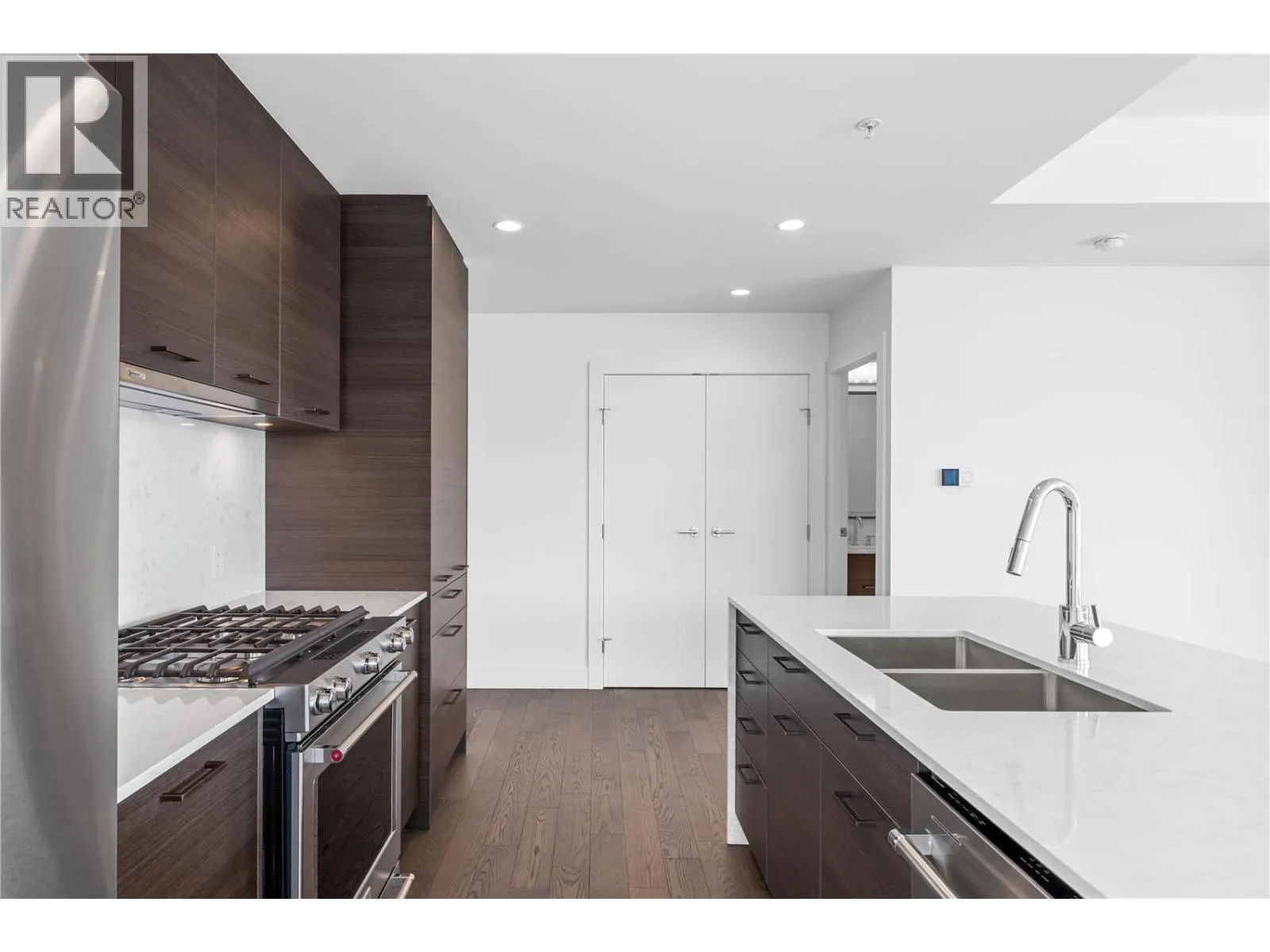 1181 Sunset Drive Unit# 2205