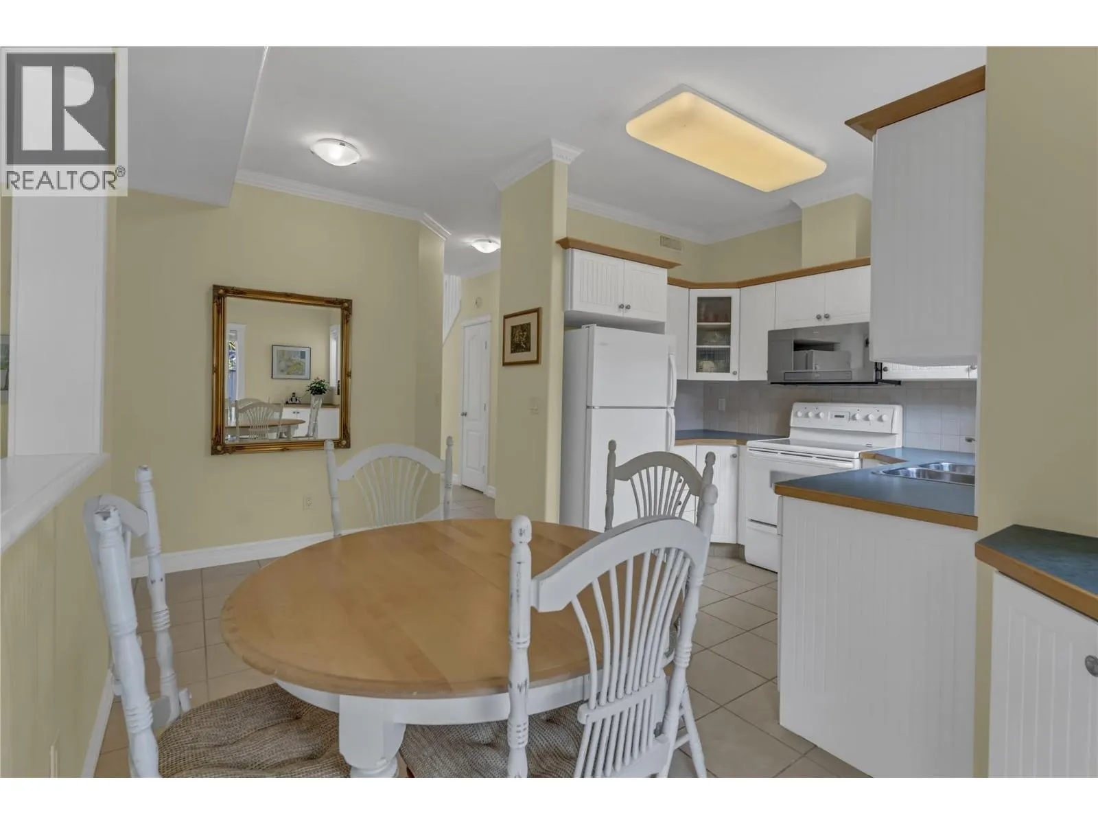 1078 BURNABY Avenue Unit# 105