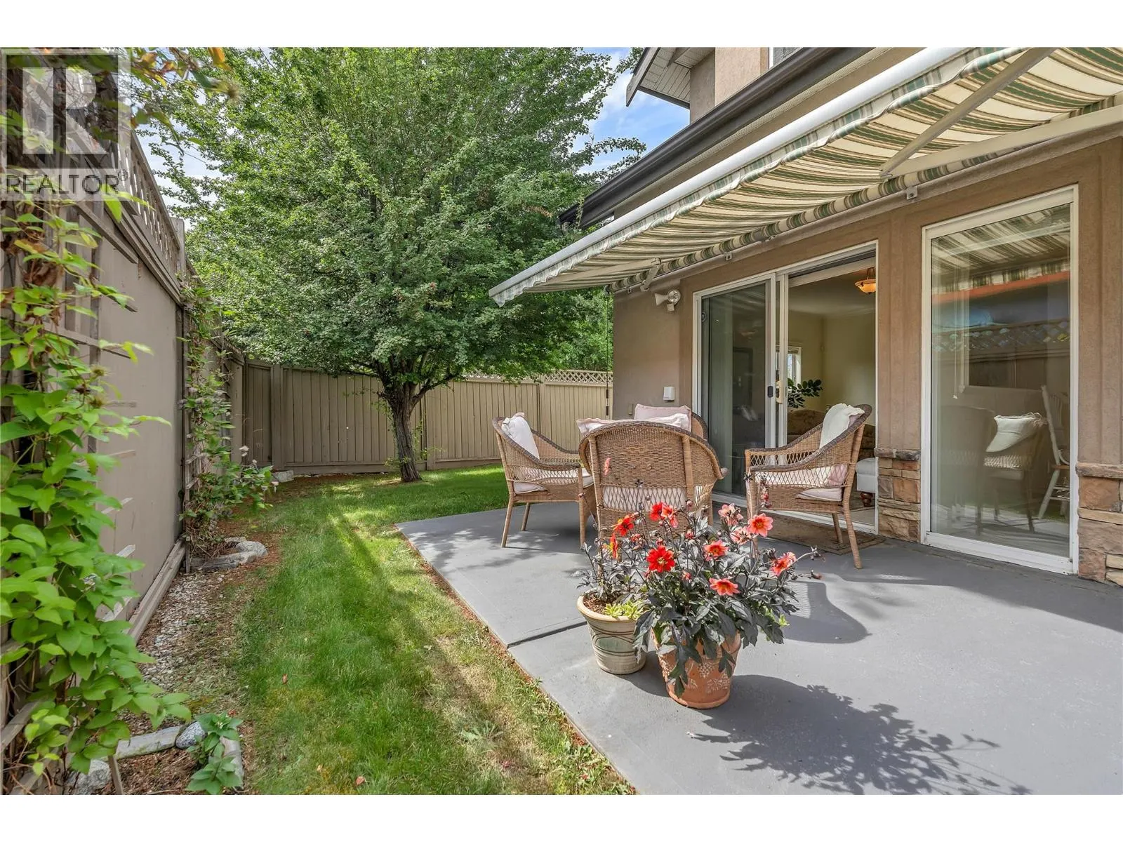 1078 BURNABY Avenue Unit# 105