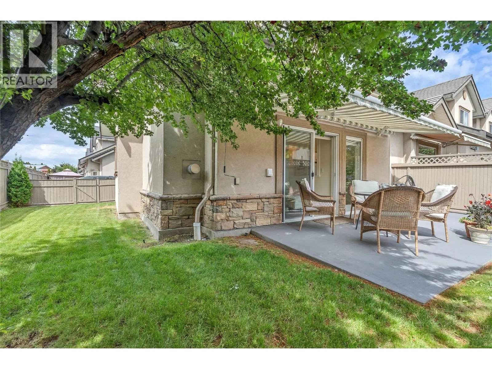 1078 BURNABY Avenue Unit# 105
