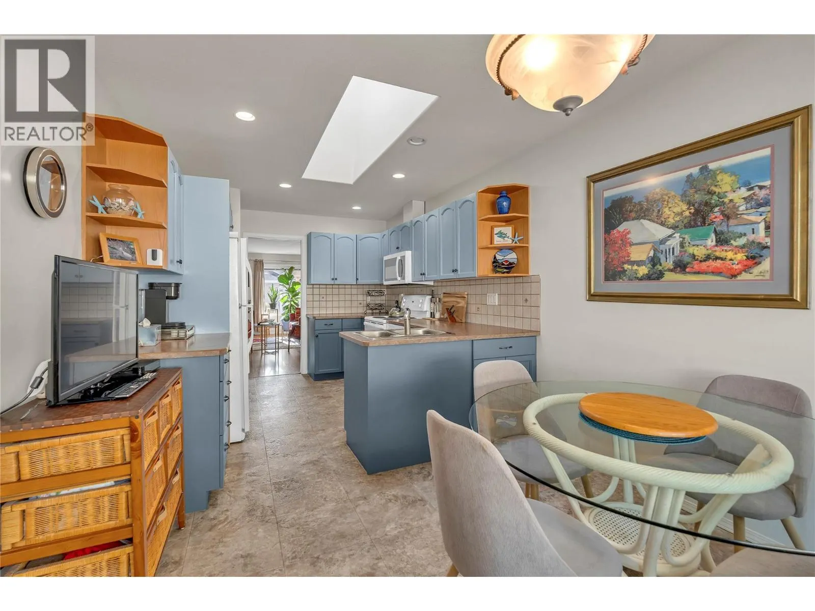 654 PICKERING Street Unit# 107