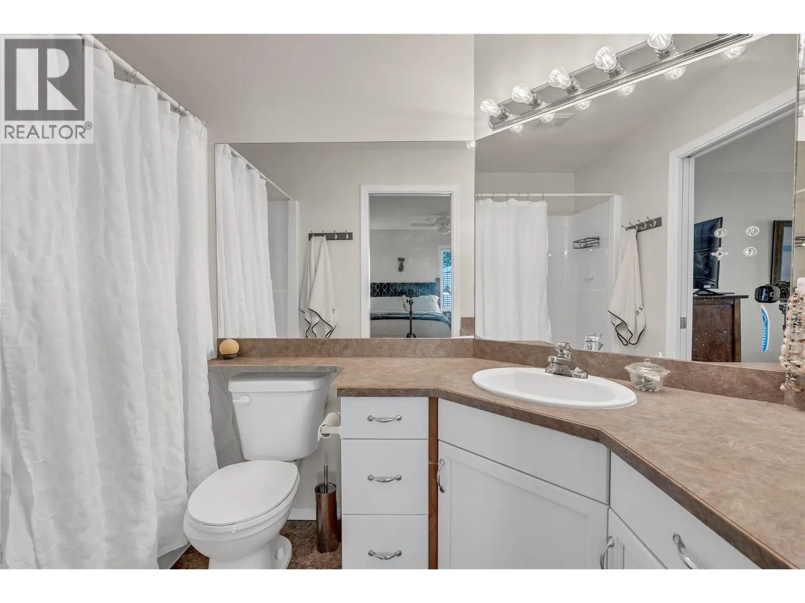 654 PICKERING Street Unit# 107