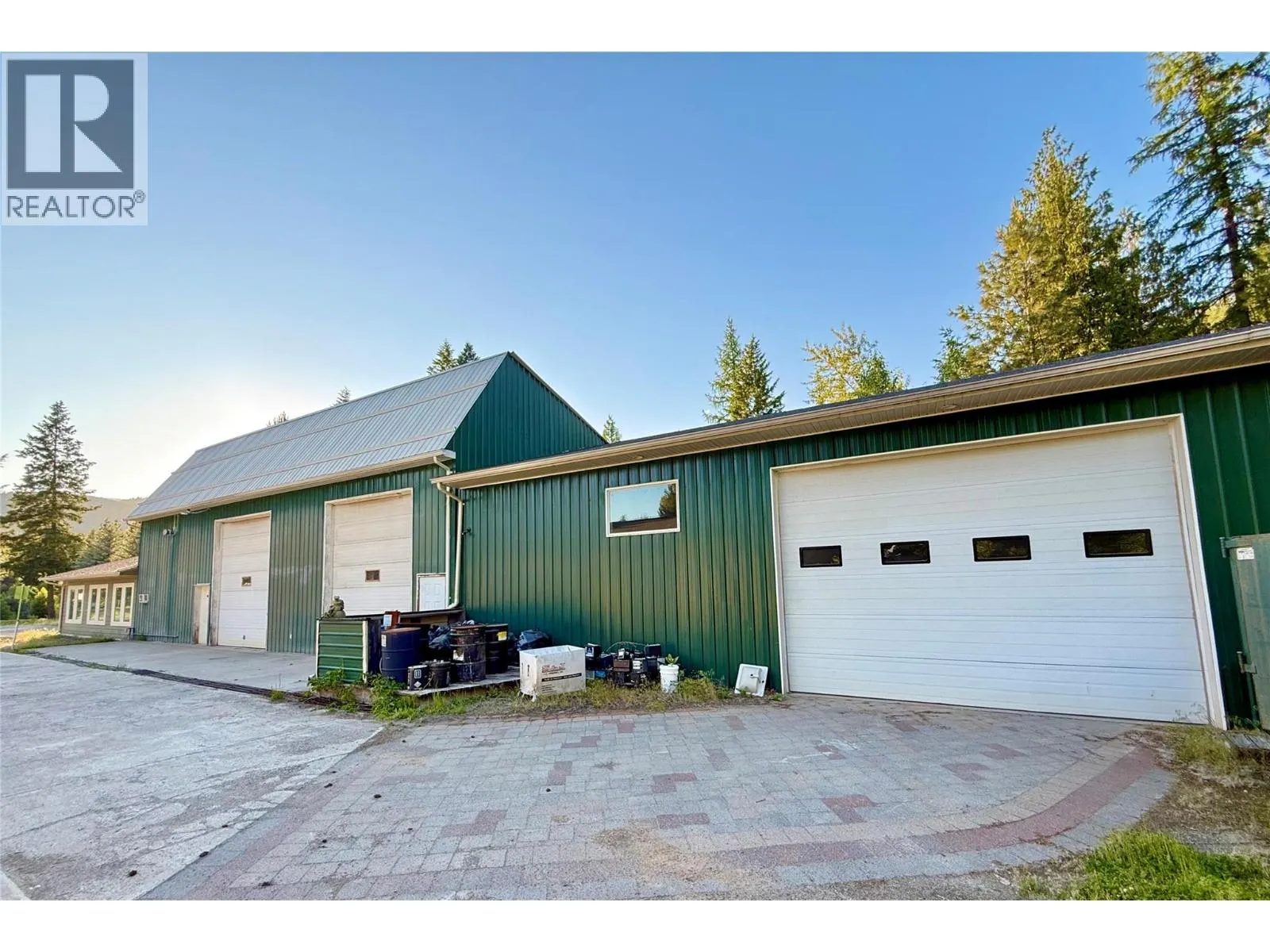 1700 Sandner Frontage Road
