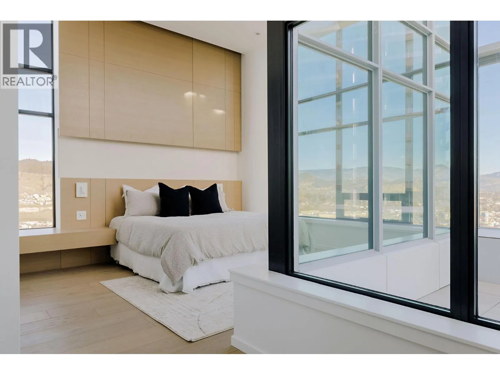 1181 Sunset Drive Unit# 2901