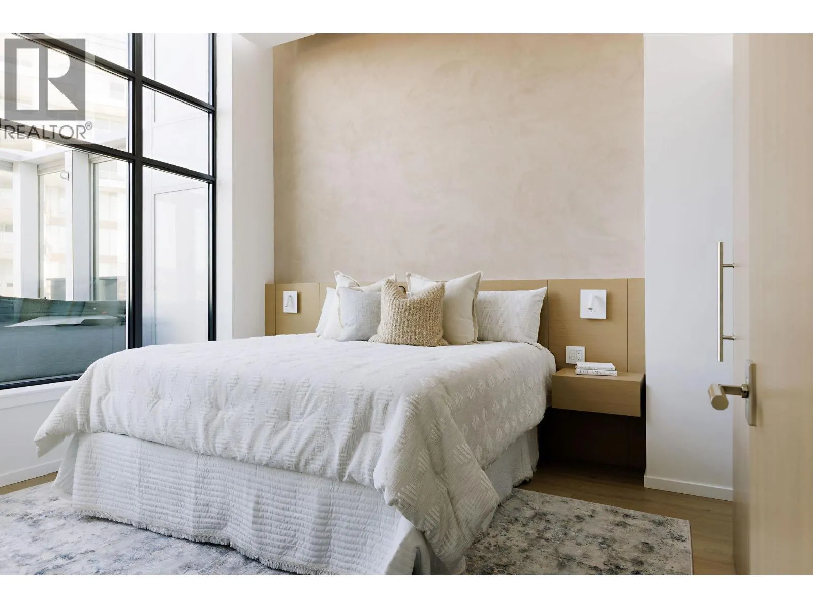 1181 Sunset Drive Unit# 2901