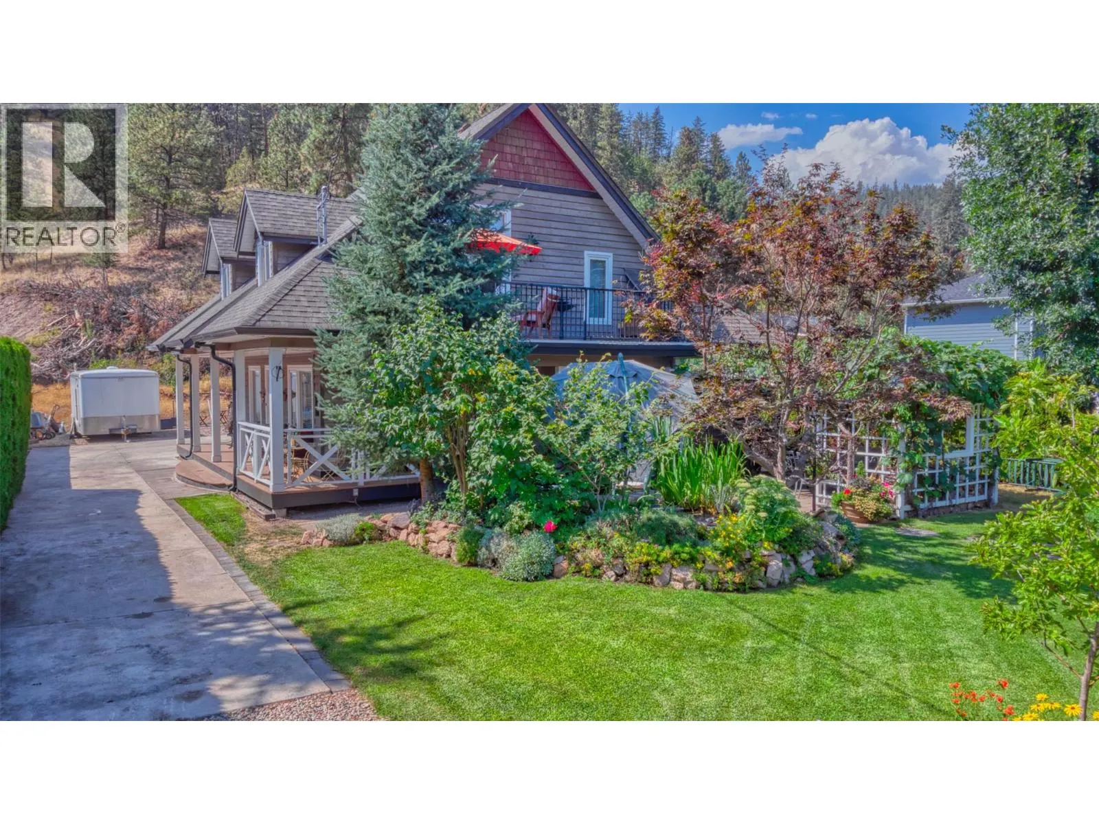 7372 Fintry Delta Road