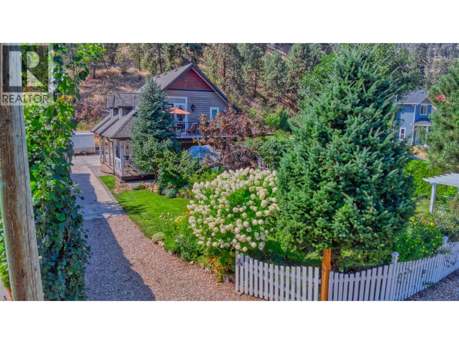 7372 Fintry Delta Road