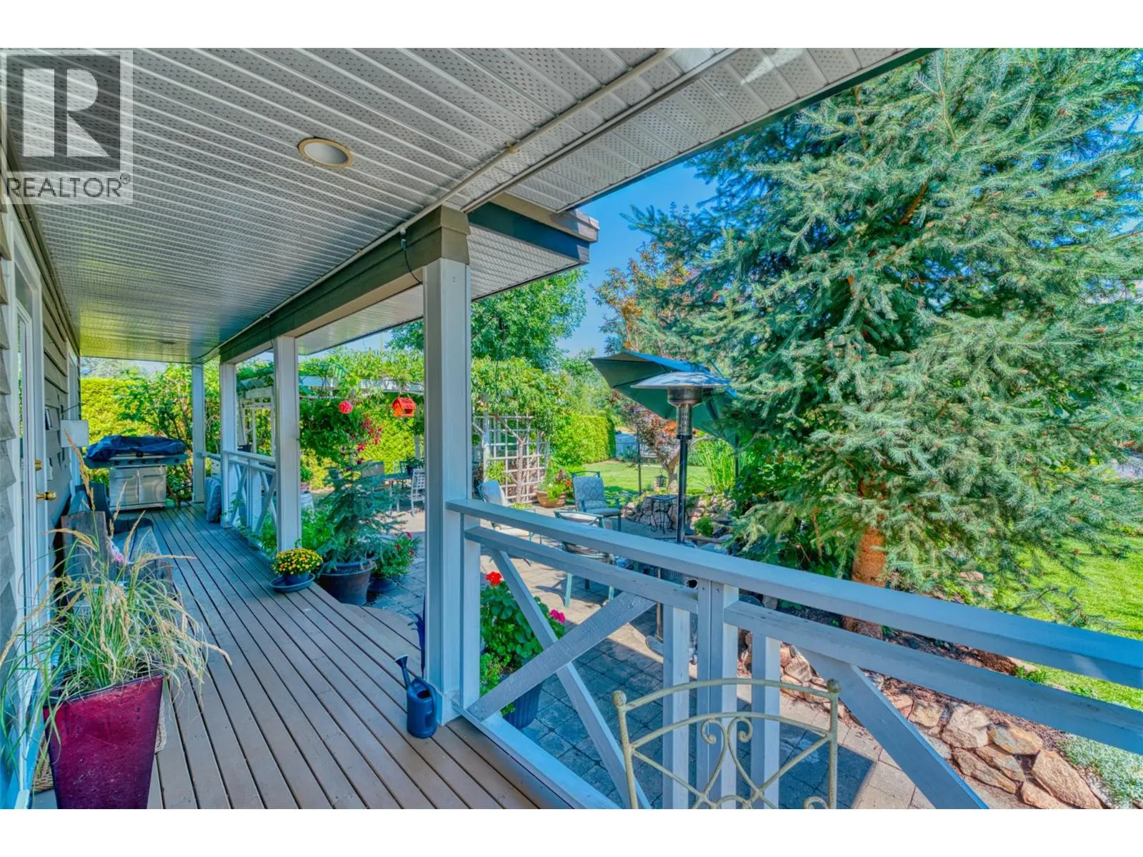 7372 Fintry Delta Road