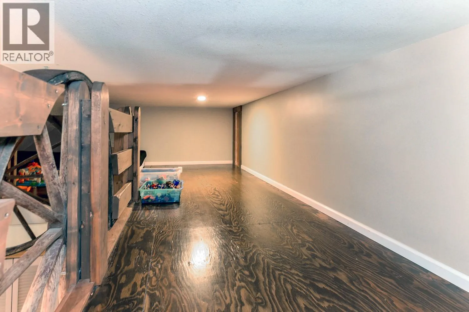 7372 Fintry Delta Road