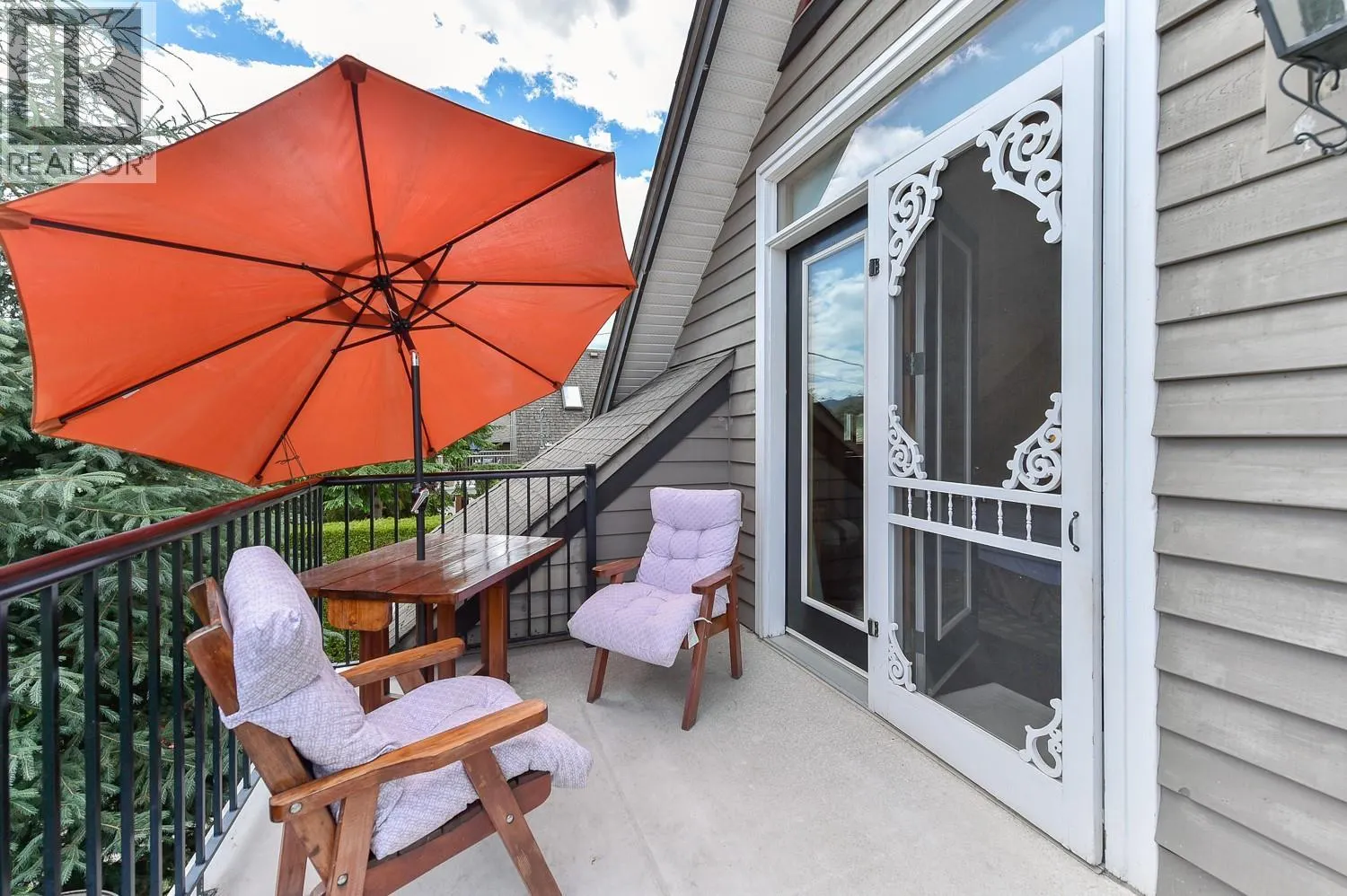 7372 Fintry Delta Road