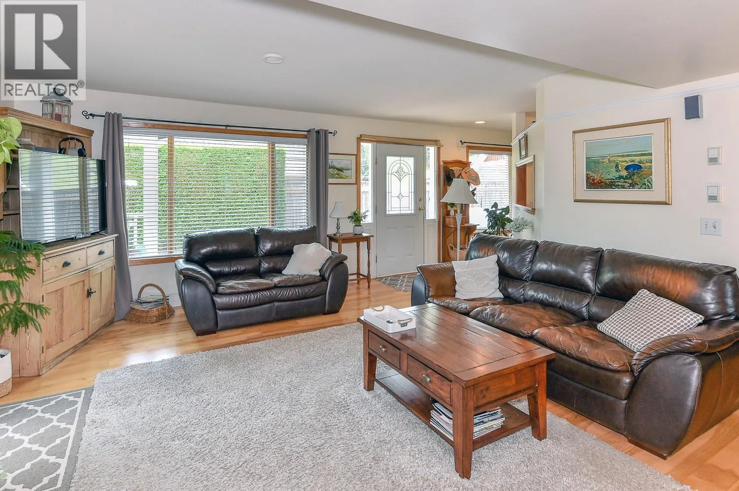 7372 Fintry Delta Road