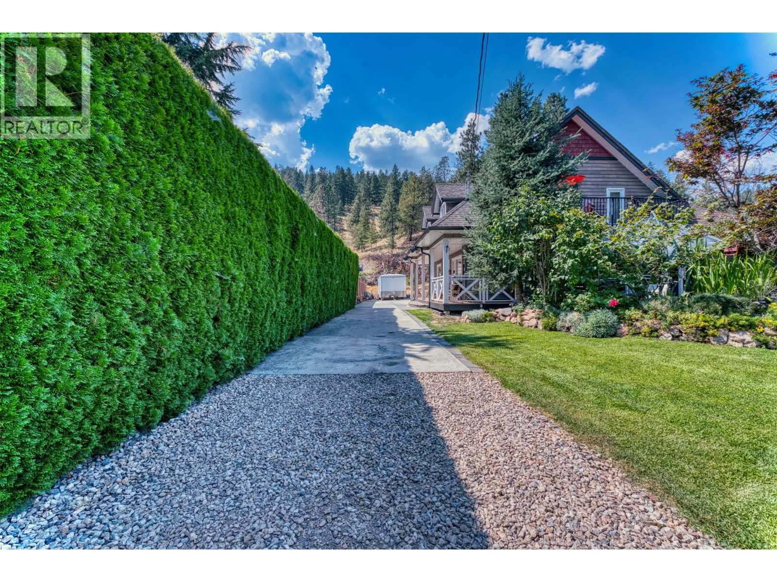 7372 Fintry Delta Road