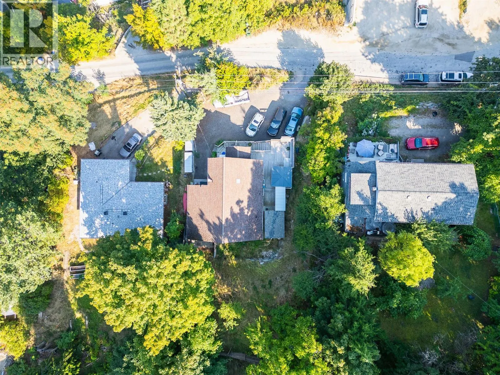 320 CHATHAM Street