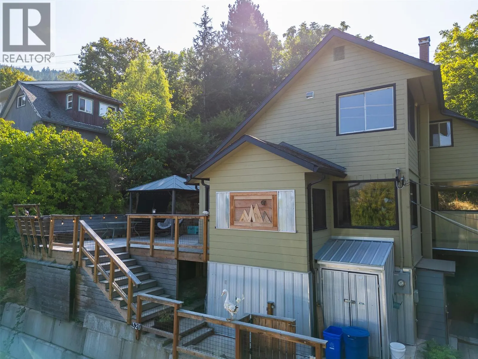 320 CHATHAM Street