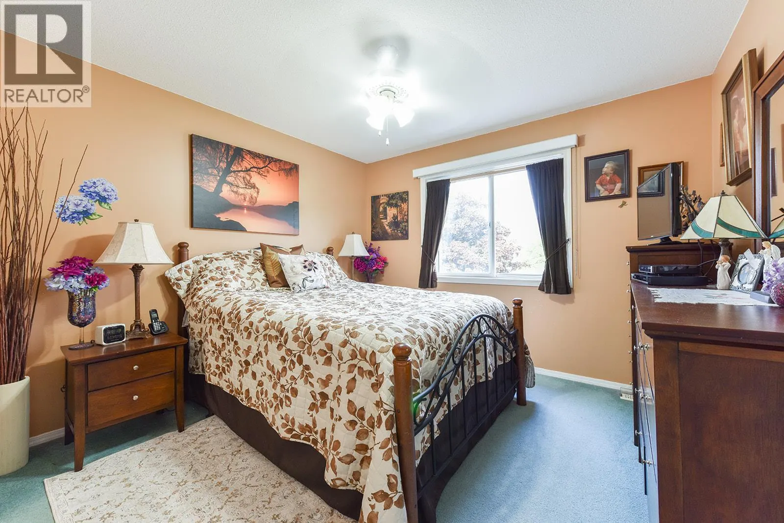 158 Green Avenue Unit# 105