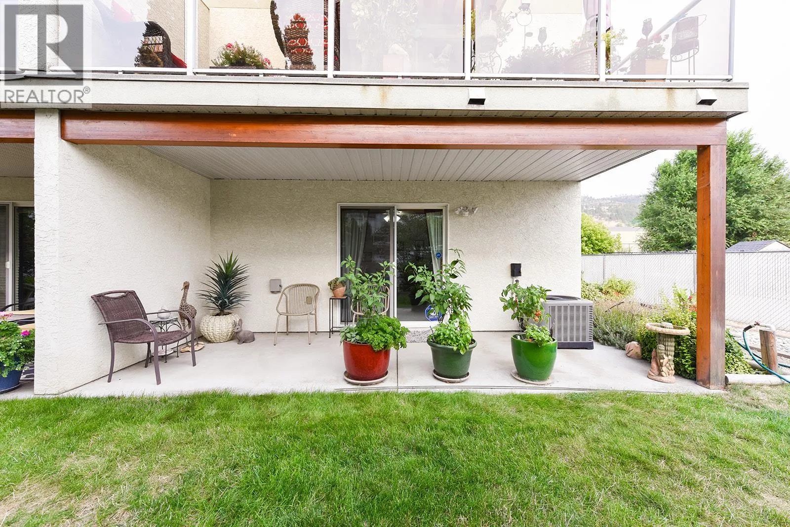 158 Green Avenue Unit# 105