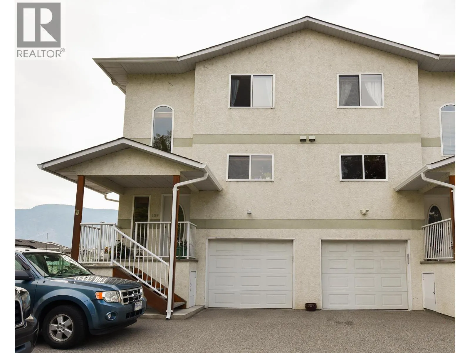 158 Green Avenue Unit# 105