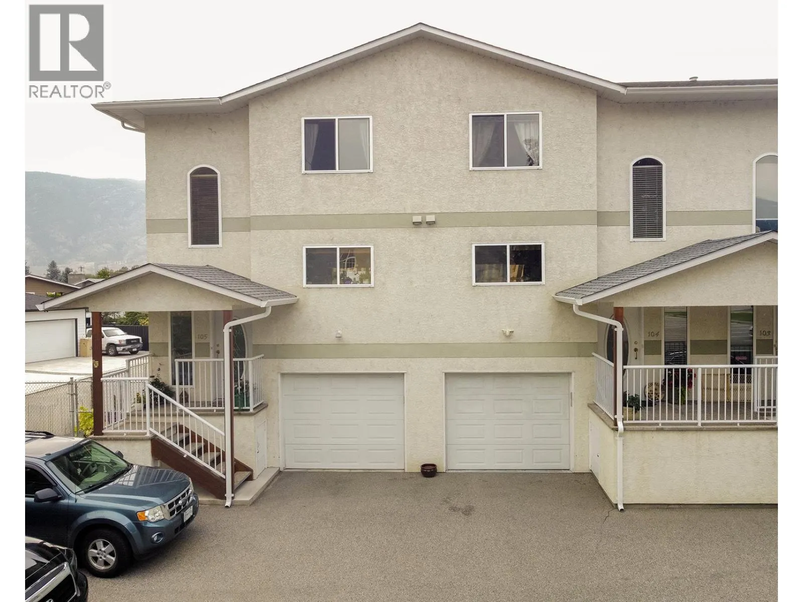 158 Green Avenue Unit# 105