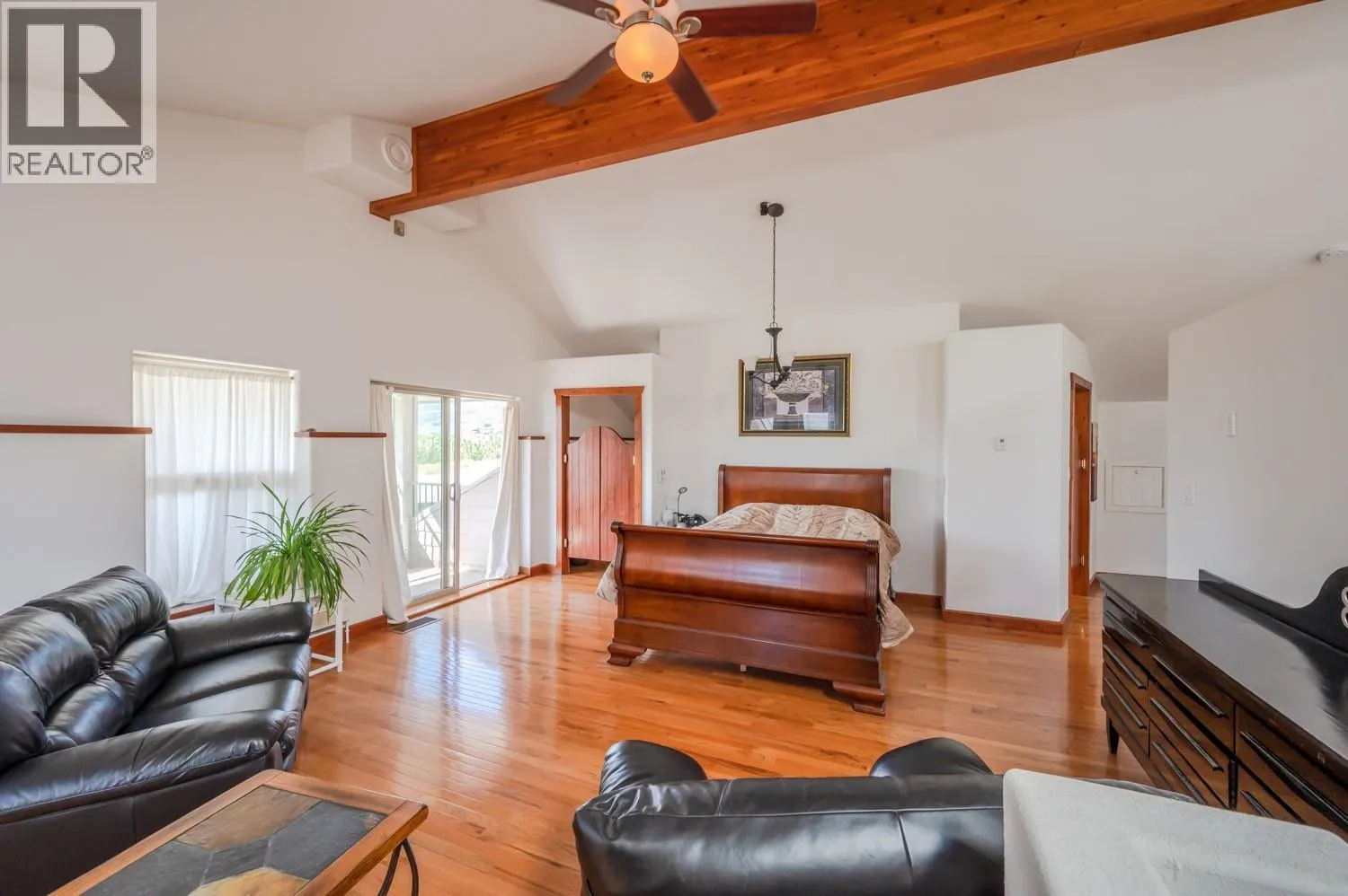 44 CACTUS Crescent