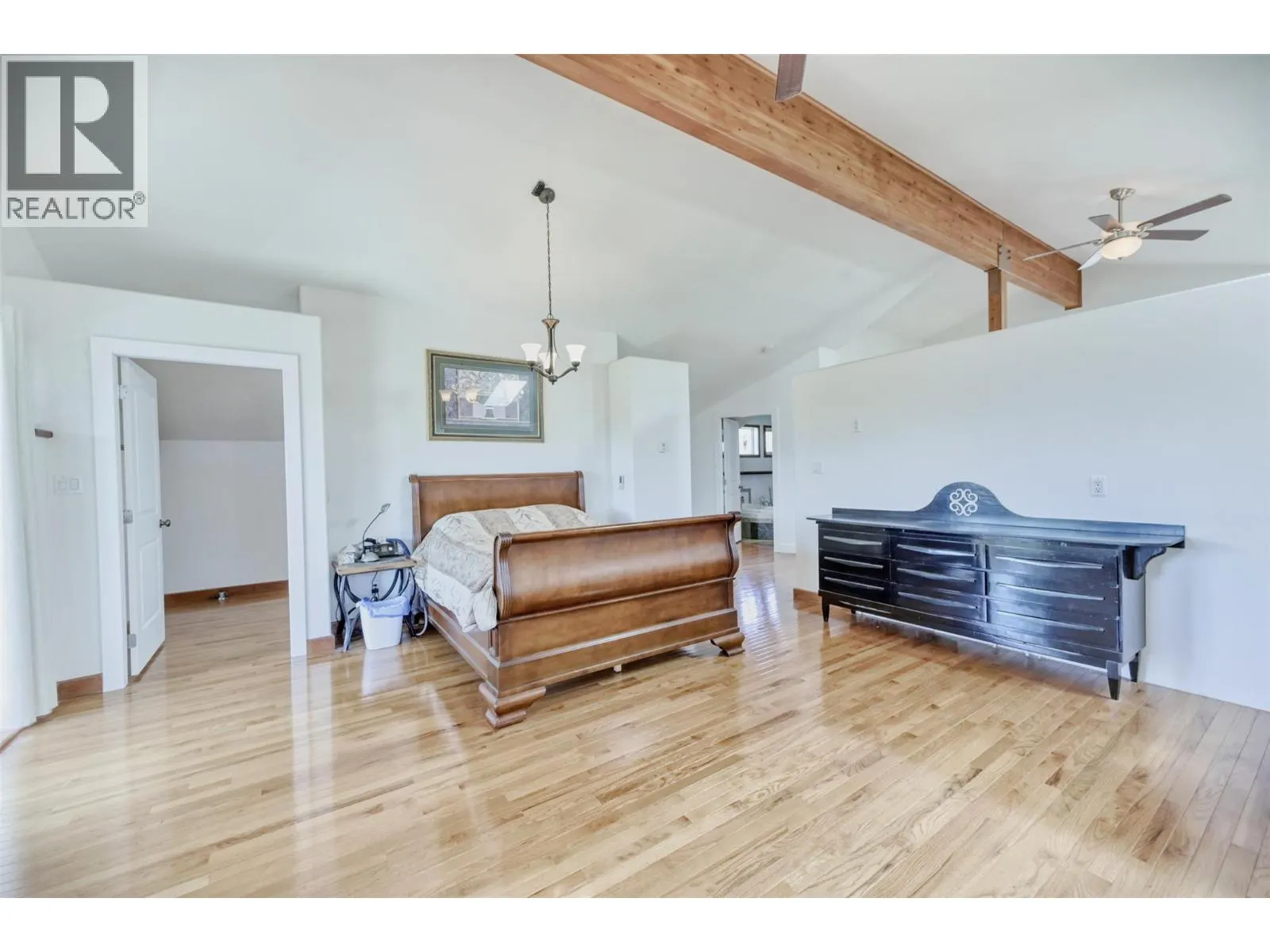 44 CACTUS Crescent