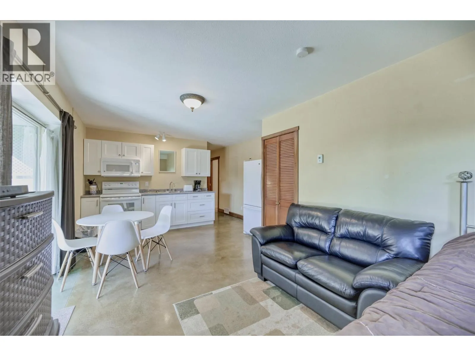 44 CACTUS Crescent