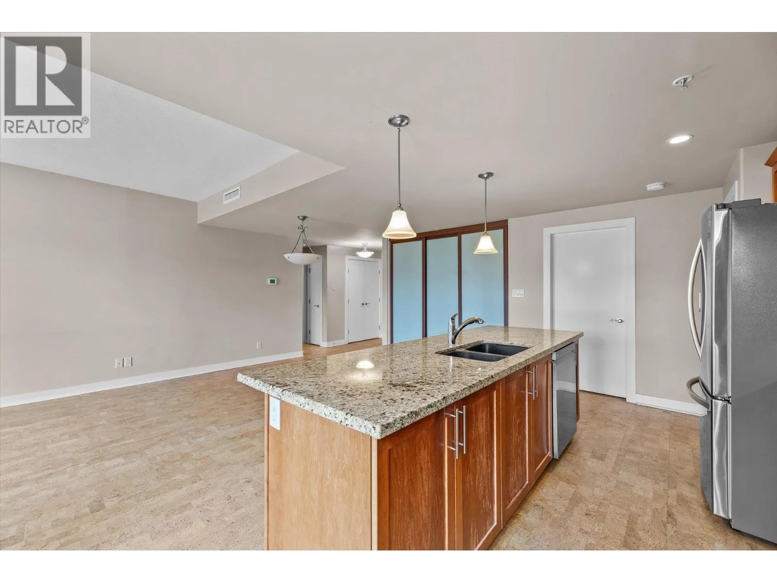 1160 Bernard Avenue Unit# 1207