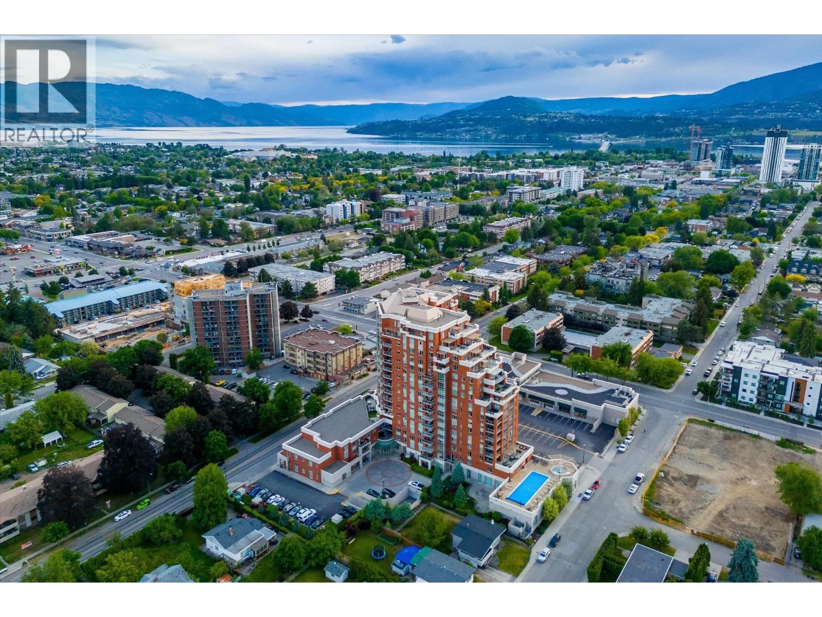 1160 Bernard Avenue Unit# 1207