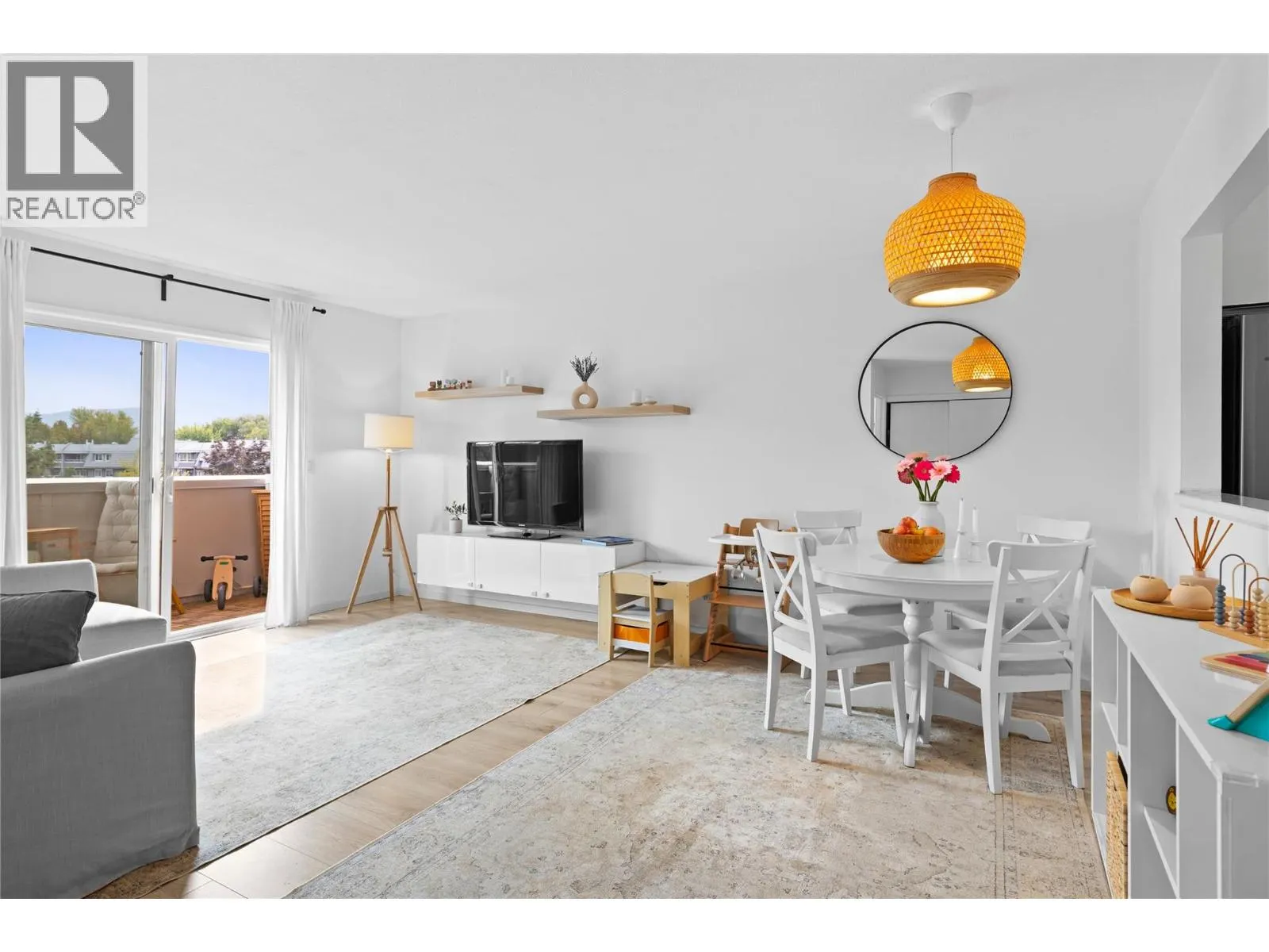 3160 De Montreuil Court Unit# 406